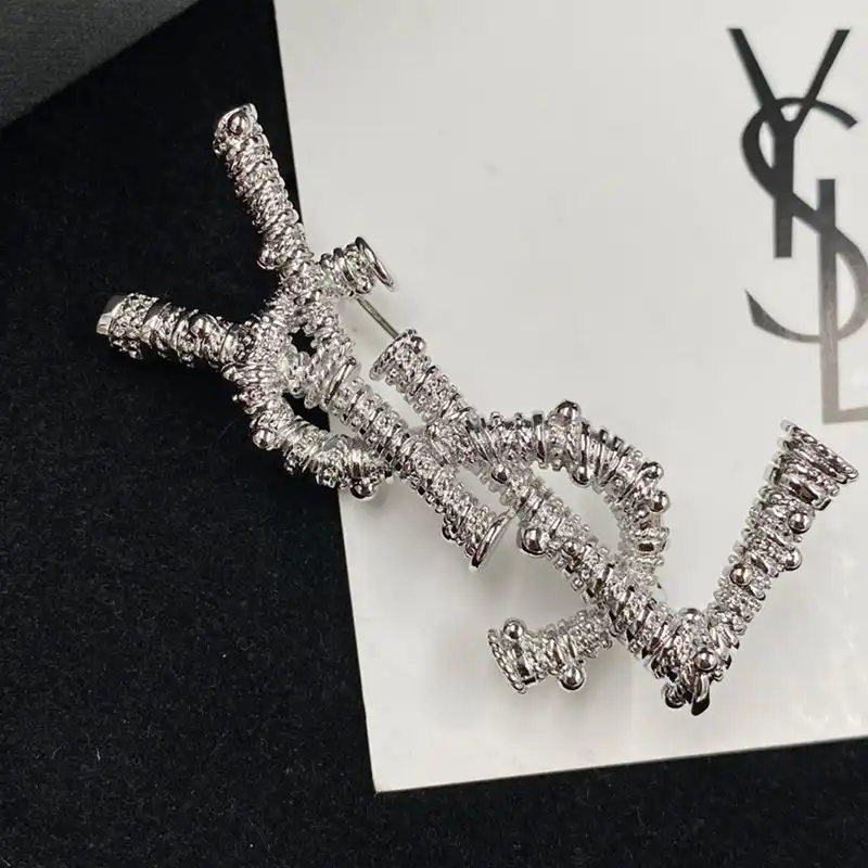 CHEAP Saint Laurent Opyum Brooch In Berber Metal Silver 0201