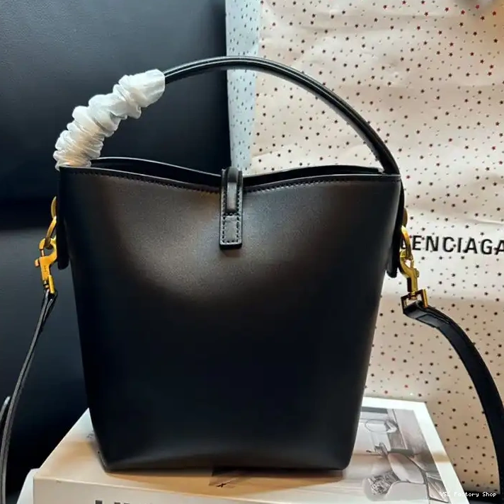 CHEAP In Le Bucket Saint Bag Laurent 37 Gold Black Shiny Leather Small 0216